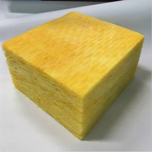 天然矿石与化工原料在纤维生产中的应用